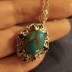 NWT STS Karis Pendant Necklace